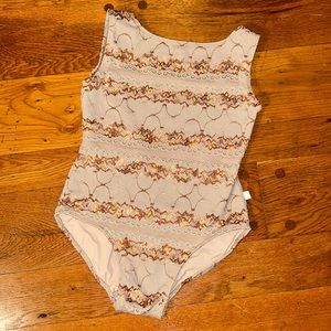 🤎 Class-In Leotard Size M🤎